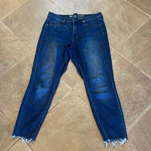 Mossimo High Rise Hegging Jeans! 30